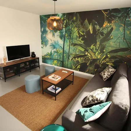 Bienvenue Chez Dalo, Jacuzzi, Art Et Modernite アルトキルシュ