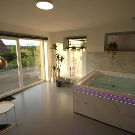 アパート Bienvenue Chez Dalo, Jacuzzi, Art Et Modernite